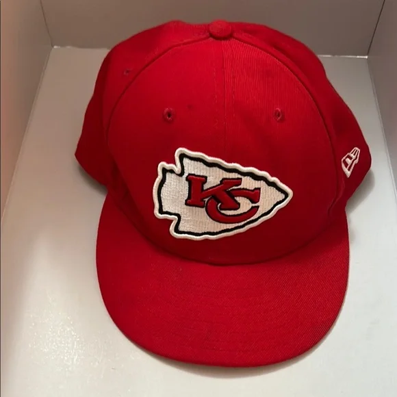 Kansas City Chiefs Baseball Cap
Size 7 1/2 - Picture 1 of 7